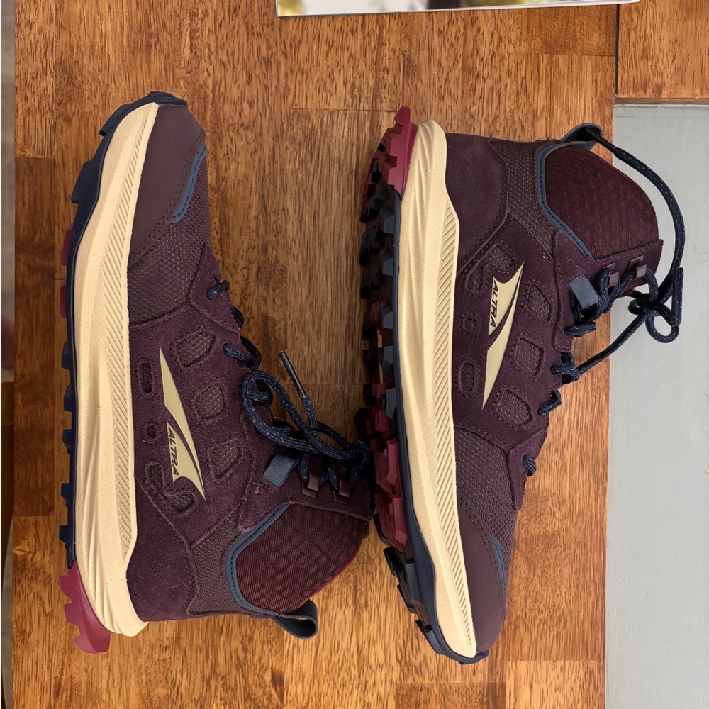 Altra Lone Peak Hiker 3 - W 8.5 - NWOT